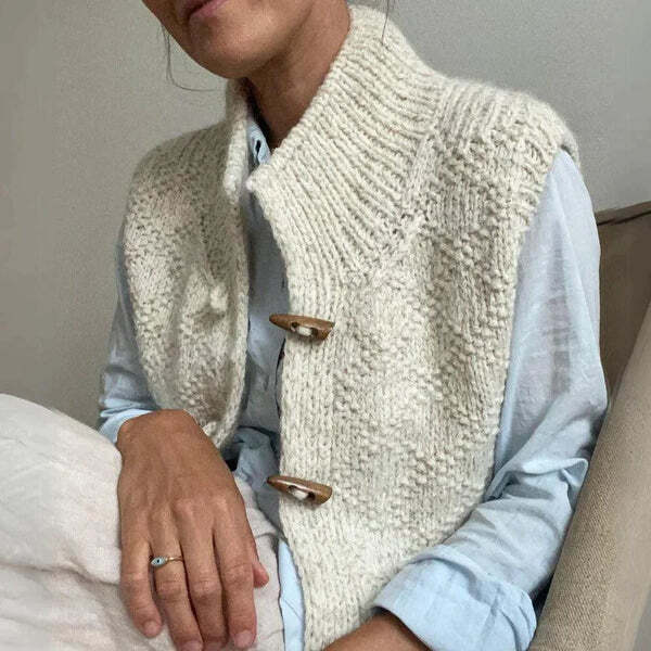 VENICE COZY STAND-COLLAR KNIT VEST